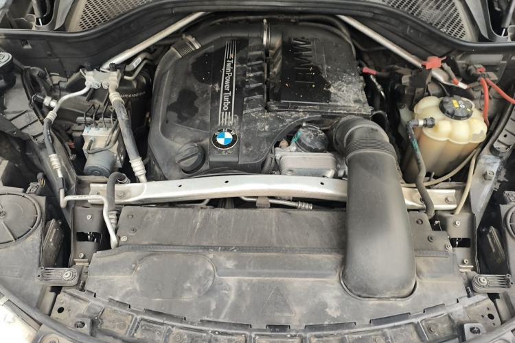 Used BMW X5 2017 xDrive35i Elegant Edition Engine Bay
