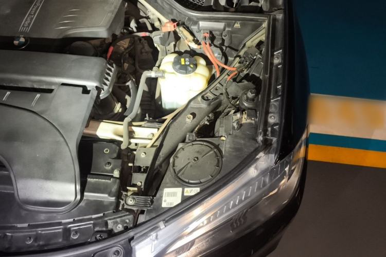 Used BMW X5 2017 xDrive28i Engine Bay Left