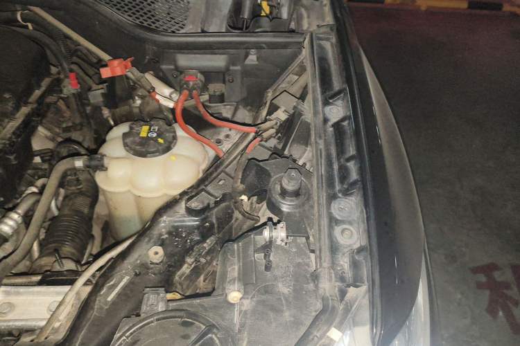 Used BMW X5  Engine Bay Left