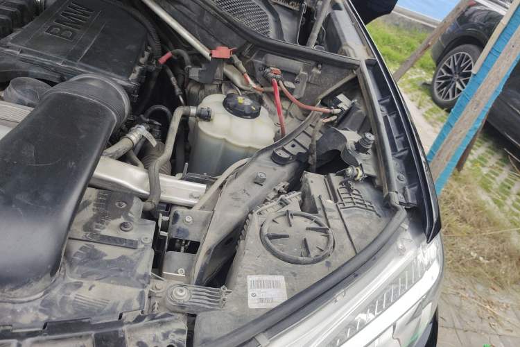 Used BMW X5 2017 xDrive35i M Sport Edition Engine Bay Left