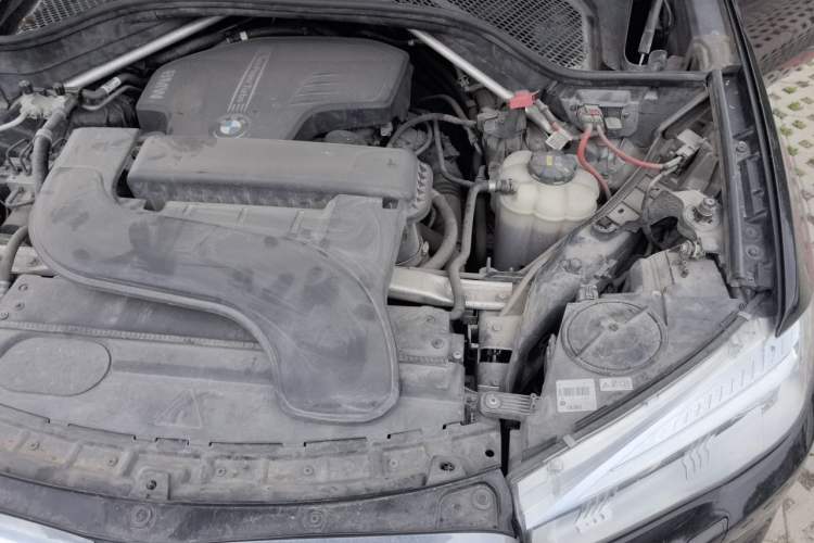 Used BMW X5 2017 xDrive28i Engine Bay Left