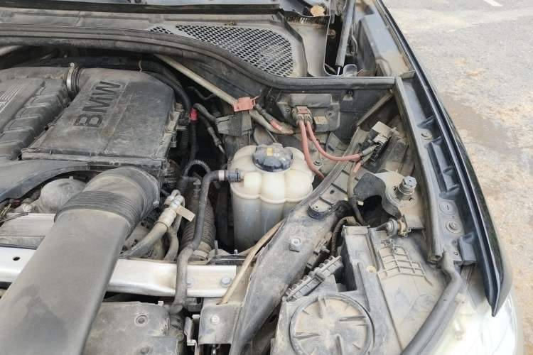 Used BMW X5 2017 xDrive35i Elegant Edition Engine Bay Left
