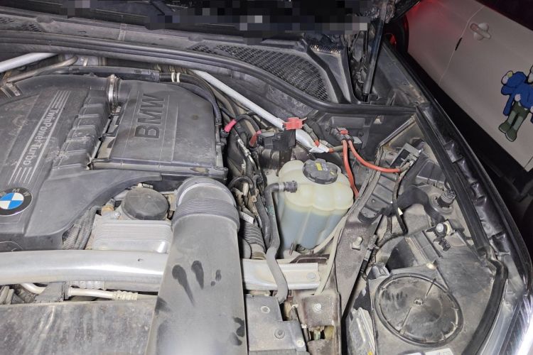 Used BMW X5 2017 xDrive35i Elegant Edition Engine Bay Left
