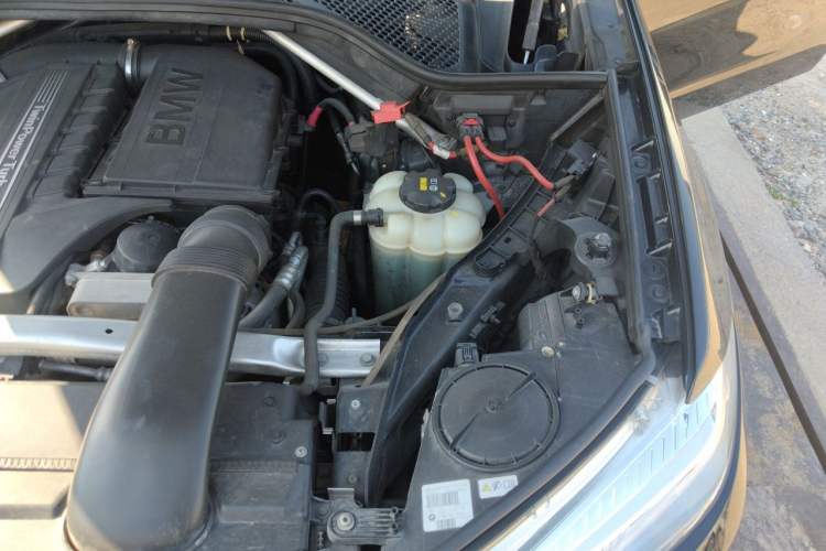Used BMW X5 2017 xDrive35i Elegant Edition Engine Bay Left