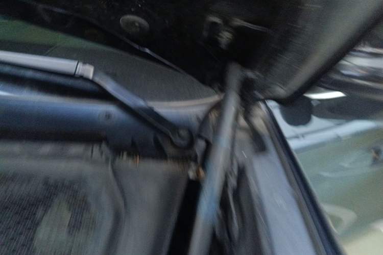 Used BMW X5 2017 xDrive35i Middle East Engine Bay Left