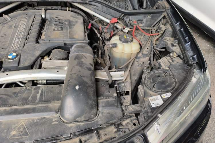 Used BMW X5 2017 xDrive35i M Sport Edition Engine Bay Left