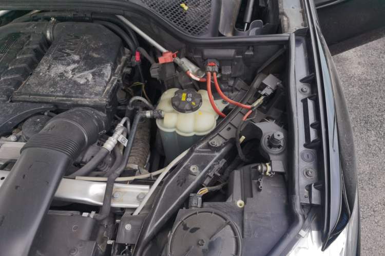 Used BMW X5 2017 xDrive35i Elegant Edition Engine Bay Left