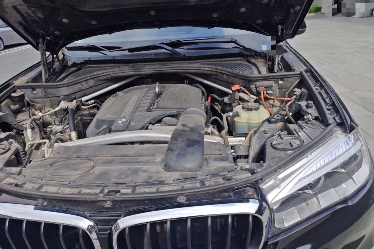 Used BMW X5  Engine Bay Left