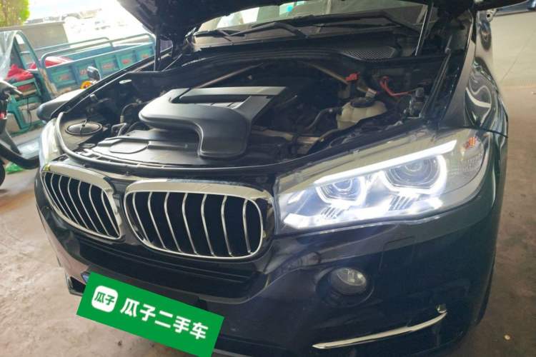 Used BMW X5 2017 xDrive28i Engine Bay Left