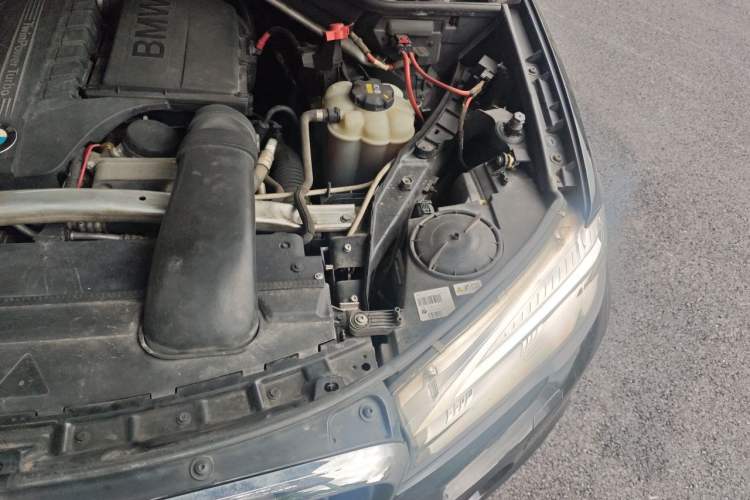 Used BMW X5 2017 xDrive35i Elegant Edition Engine Bay Left