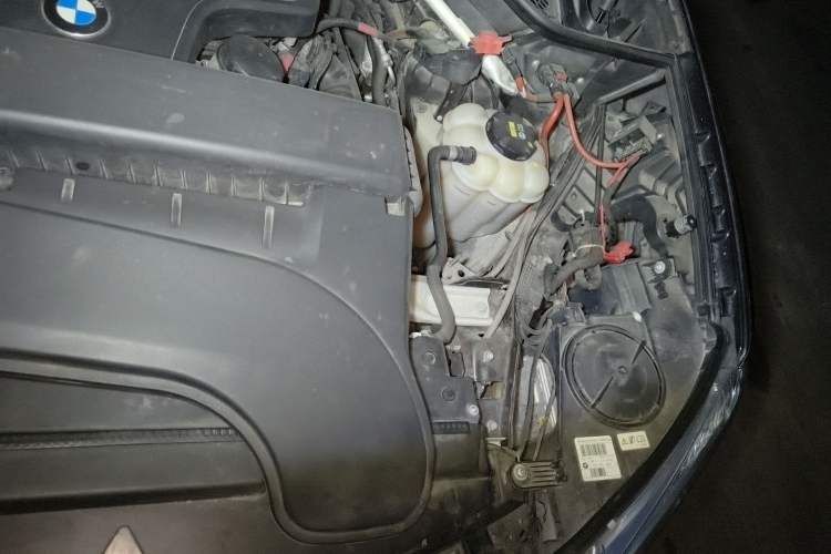 Used BMW X5 2017 xDrive28i Engine Bay Left