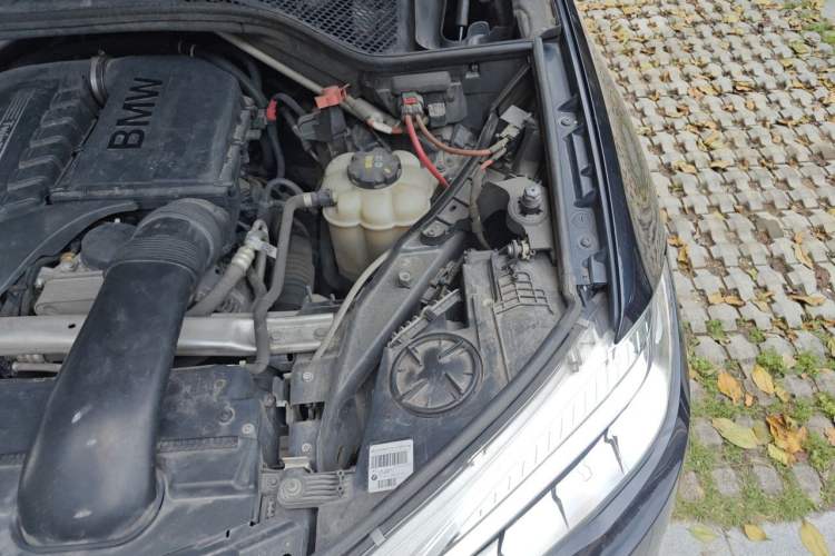Used BMW X5 2017 xDrive35i M Sport Edition Engine Bay Left