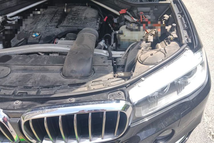 Used BMW X5 2017 xDrive35i Elegant Edition Engine Bay Left