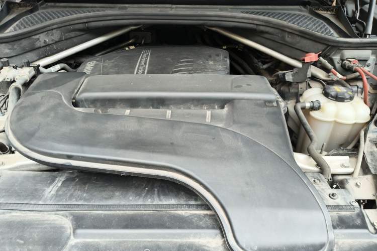 Used BMW X5 2017 xDrive28i Engine Bay