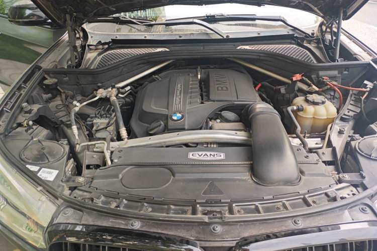 Used BMW X5 2017 xDrive35i Leading Model Engine Bay