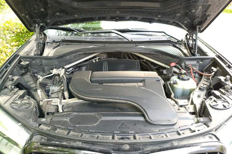 Used BMW X5 2017 xDrive28i Engine Bay