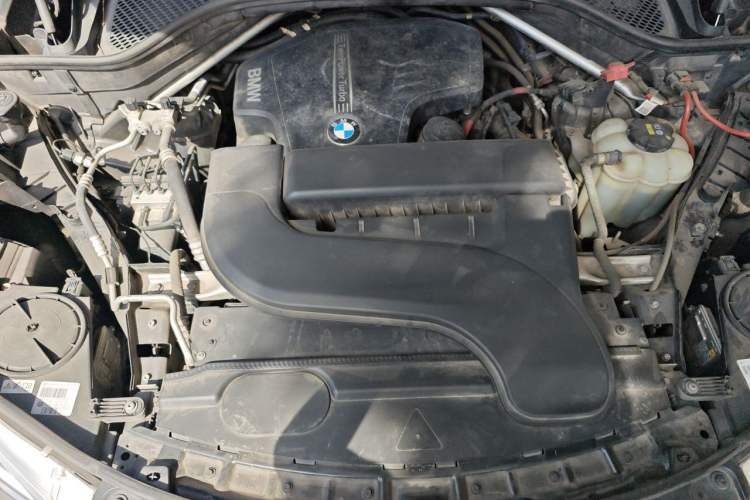 Used BMW X5 2017 xDrive28i Engine Bay