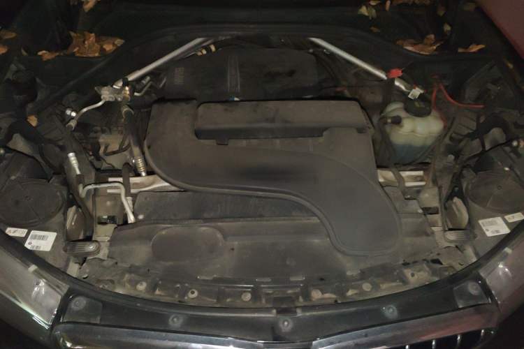 Used BMW X5 2017 xDrive28i Engine Bay