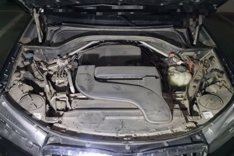 Used BMW X5 2017 xDrive28i Engine Bay