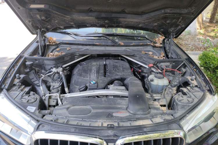 Used BMW X5 2017 xDrive35i M Sport Edition Engine Bay
