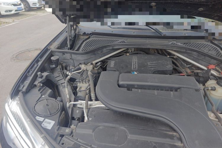 Used BMW X5 2017 xDrive28i Engine Bay Right