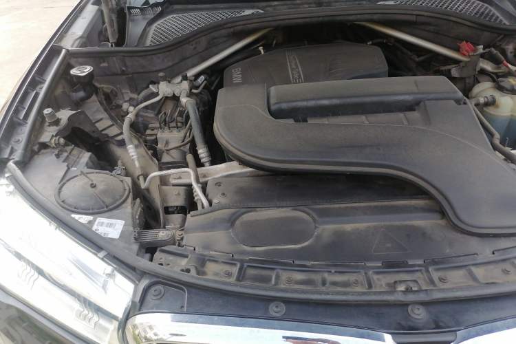 Used BMW X5 2017 xDrive28i Engine Bay Right