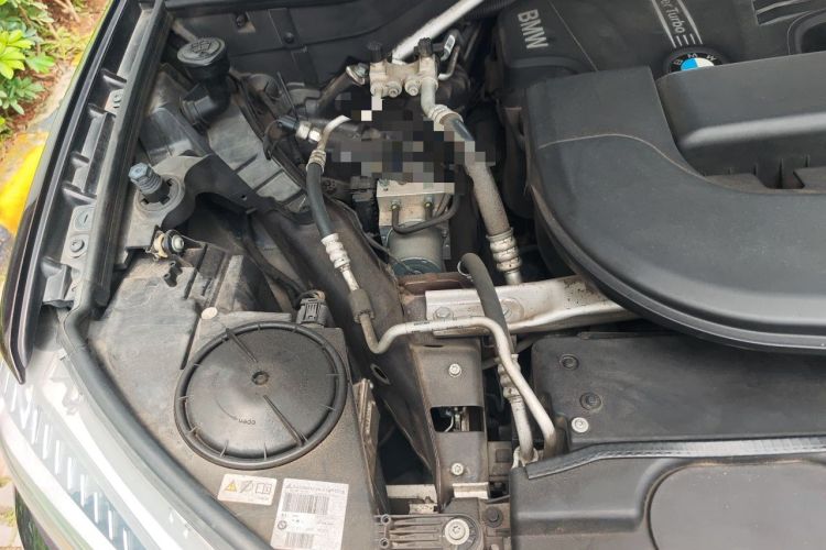 Used BMW X5 2017 xDrive28i Engine Bay Right
