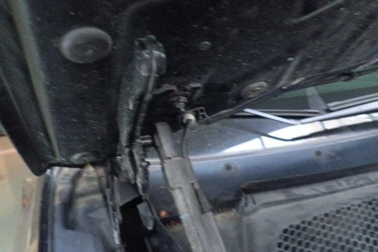 Used BMW X5 2017 xDrive35i Middle East Engine Bay Right