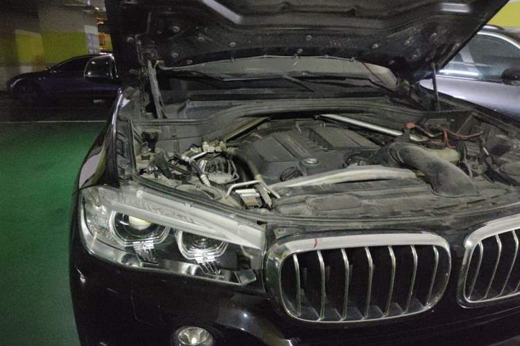 Used BMW X5 2017 xDrive35i Elegant Edition Engine Bay Right