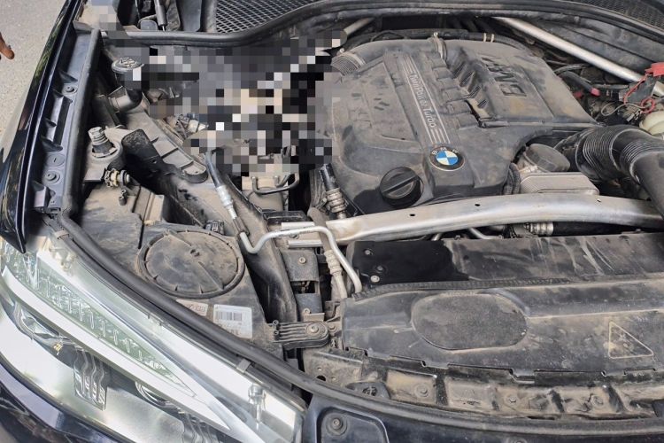 Used BMW X5 2017 xDrive35i M Sport Edition Engine Bay Right