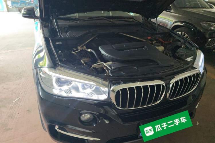 Used BMW X5 2017 xDrive28i Engine Bay Right