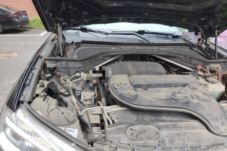 Used BMW X5 2017 xDrive28i Engine Bay Right
