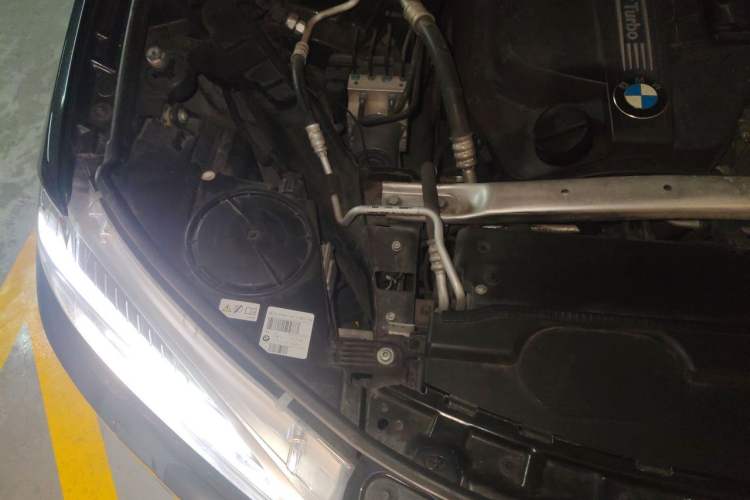 Used BMW X5 2017 xDrive35i Elegant Edition Engine Bay Right