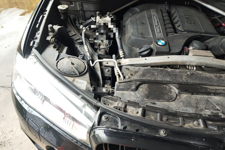 Used BMW X5 2017 xDrive35i M Sport Edition Engine Bay Right