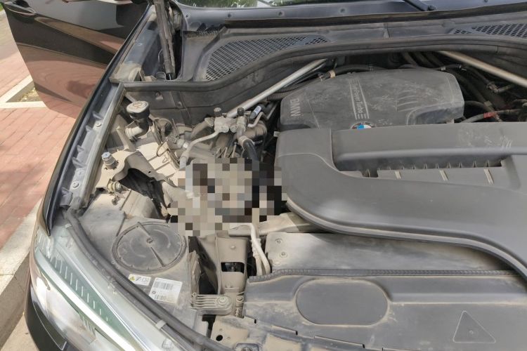 Used BMW X5 2017 xDrive28i Engine Bay Right