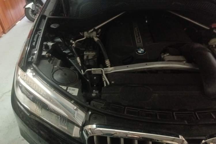 Used BMW X5 2017 xDrive35i Leading Model Engine Bay Right