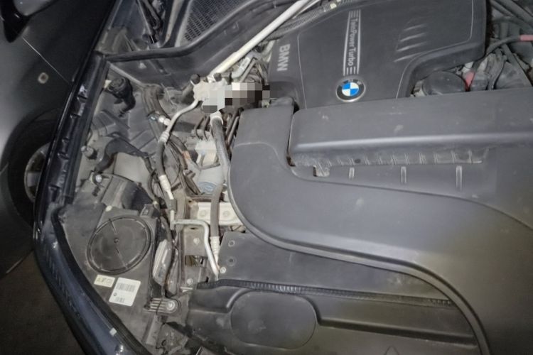 Used BMW X5 2017 xDrive28i Engine Bay Right