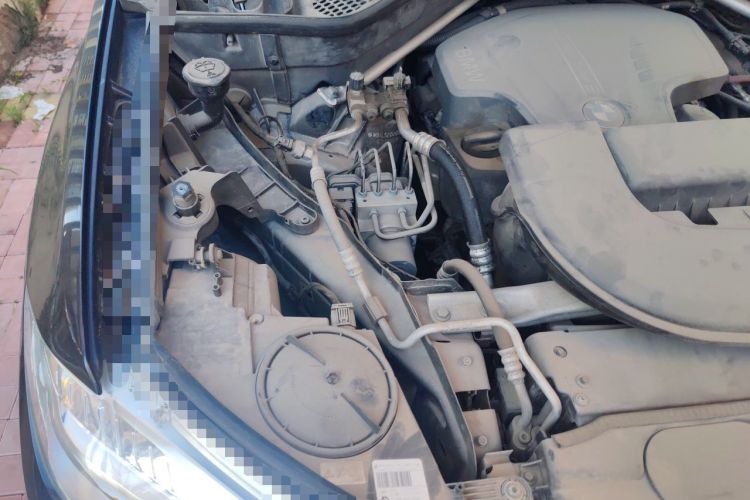 Used BMW X5 2017 xDrive28i Engine Bay Right