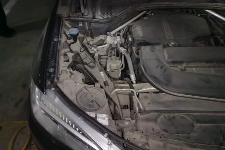 Used BMW X5 2017 xDrive28i Engine Bay Right