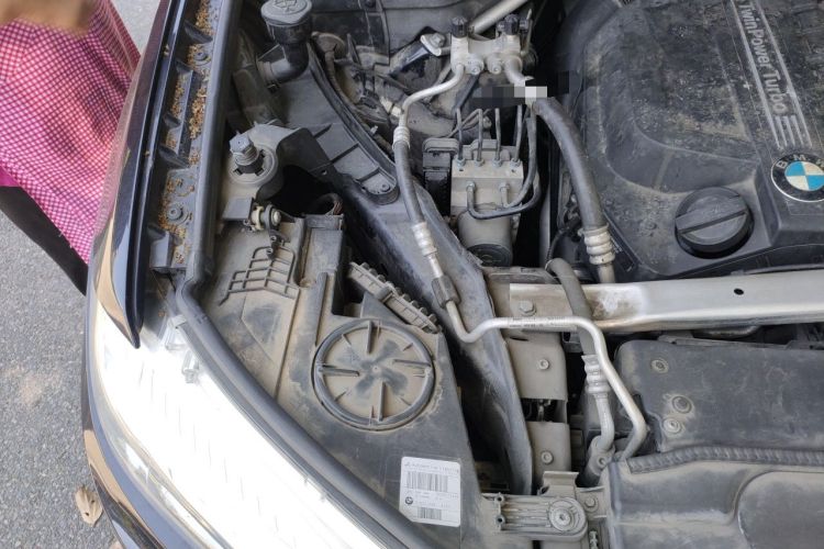 Used BMW X5 2017 xDrive35i M Sport Edition Engine Bay Right
