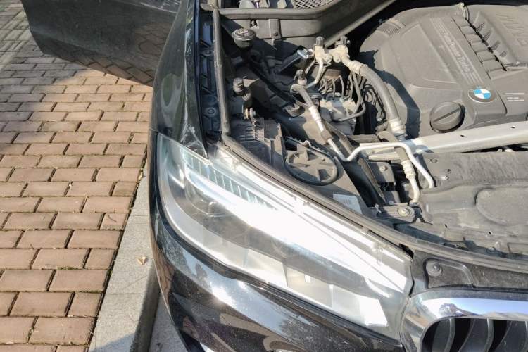 Used BMW X5  Engine Bay Right