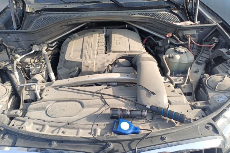 Used BMW X5 2017 xDrive35i M Sport Edition Engine Bay