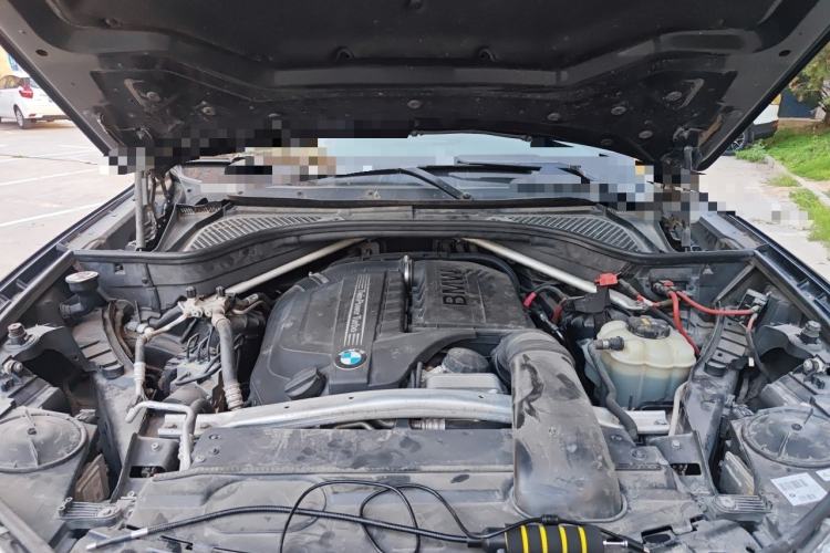 Used BMW X5 2017 xDrive35i Elegant Edition Engine Bay