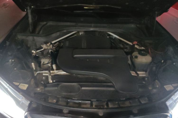 Used BMW X5 2017 xDrive28i Engine Bay
