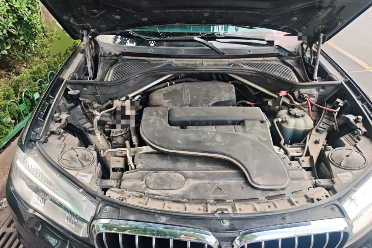 Used BMW X5 2017 xDrive28i Engine Bay
