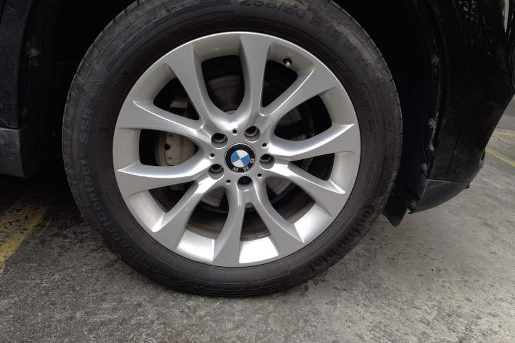 Used BMW X5 2017 xDrive28i Exterior 1