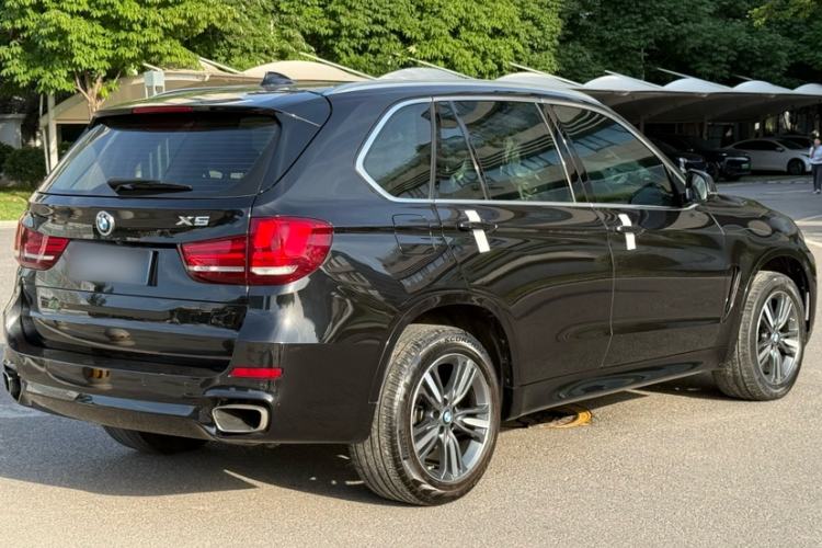 Used BMW X5 2017 xDrive35i Elegant Edition Exterior 1