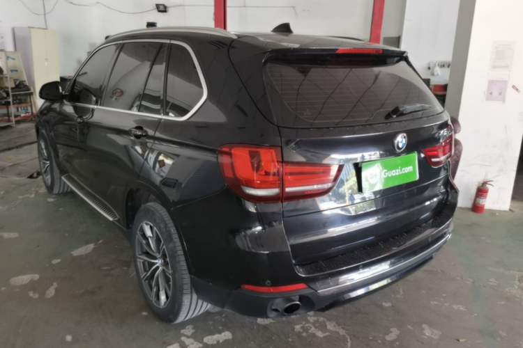 Used BMW X5 2017 xDrive28i Exterior 2