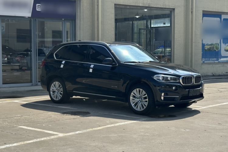 Used BMW X5 2017 xDrive28i Exterior 2