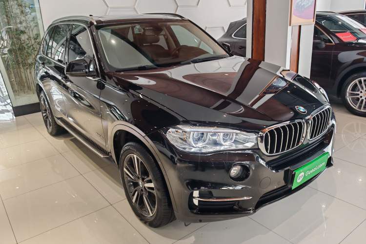 Used BMW X5 2017 xDrive35i Elegant Edition Exterior 2